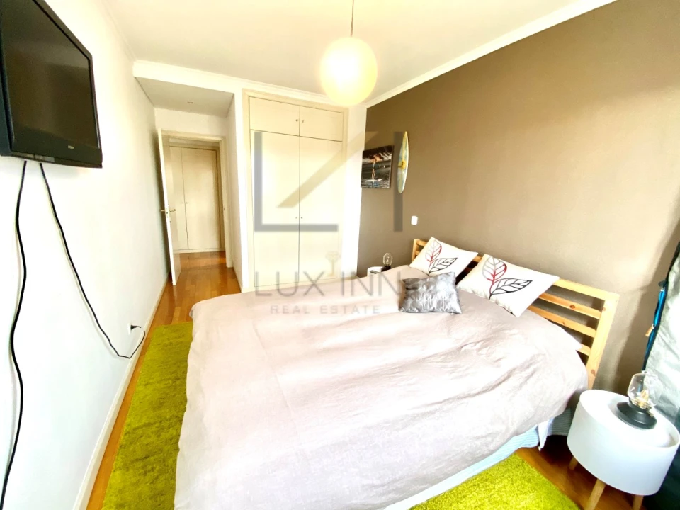 Apartamento T1 para Arrendamento em Campolide Foto 6