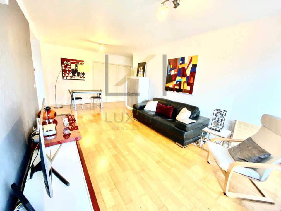 Apartamento T1 para Arrendamento em Campolide Foto 15