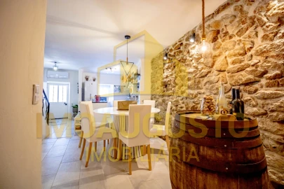 Moradia T2 para Venda em Mata de Lobos