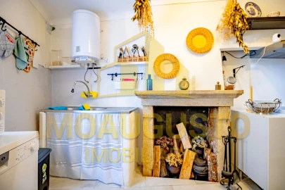 Moradia T2 para Venda em Mata de Lobos