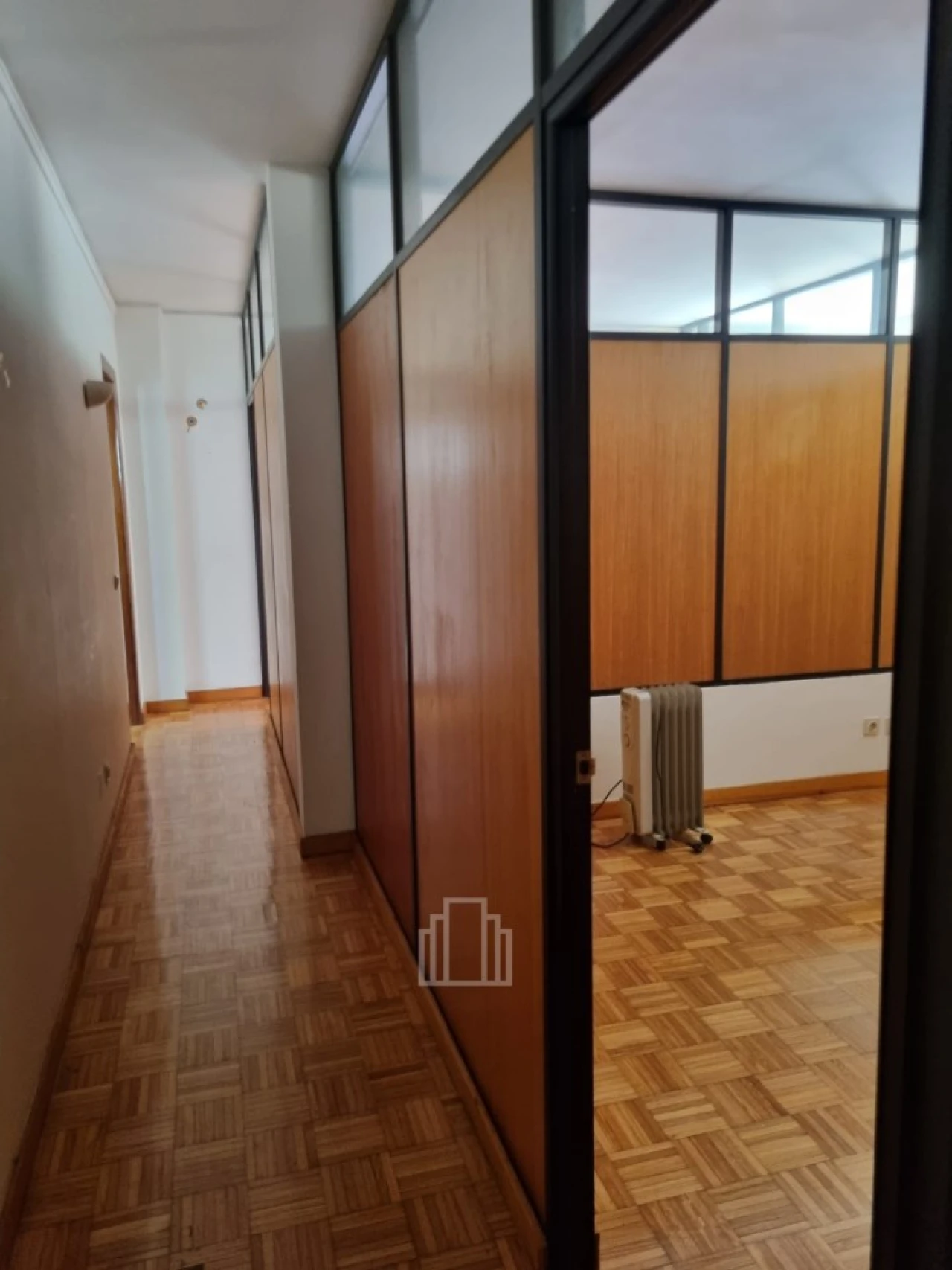 Escritório para Venda em Espinho Foto 3