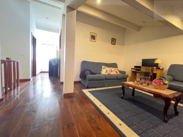 Moradia T3 para Venda em Ponta Delgada (São José)