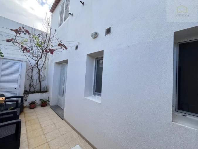 Moradia T3 para Venda em Ponta Delgada (São José) Foto 27