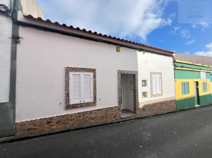 Moradia T3 para Venda em Ponta Delgada (São José)