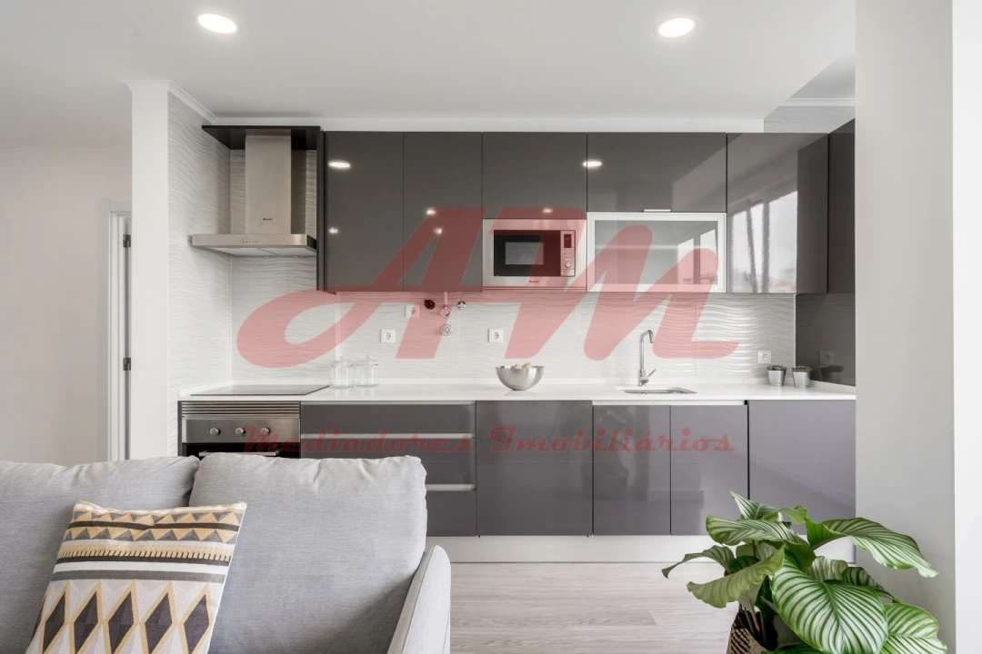 Apartamento T3 para Venda em Benfica Foto 32