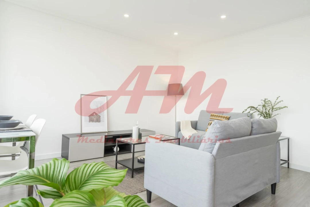 Apartamento T3 para Venda em Benfica Foto 26