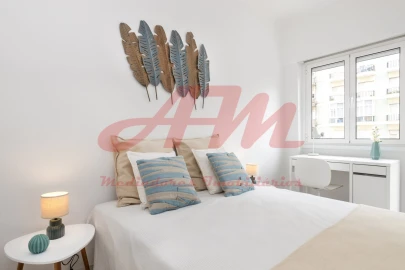 Apartamento T3 para Venda em Benfica