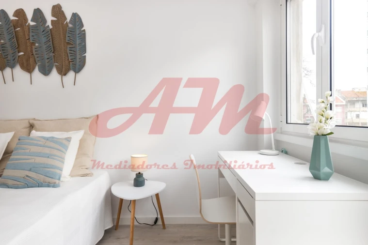 Apartamento T3 para Venda em Benfica Foto 8