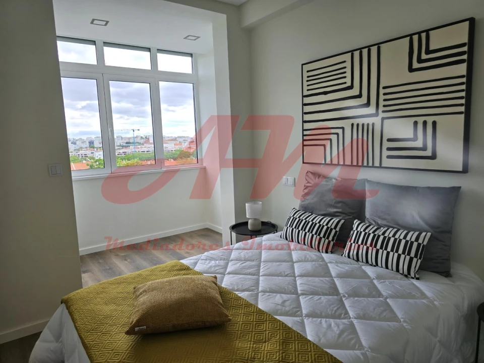 Apartamento T3 para Venda em Benfica Foto 30