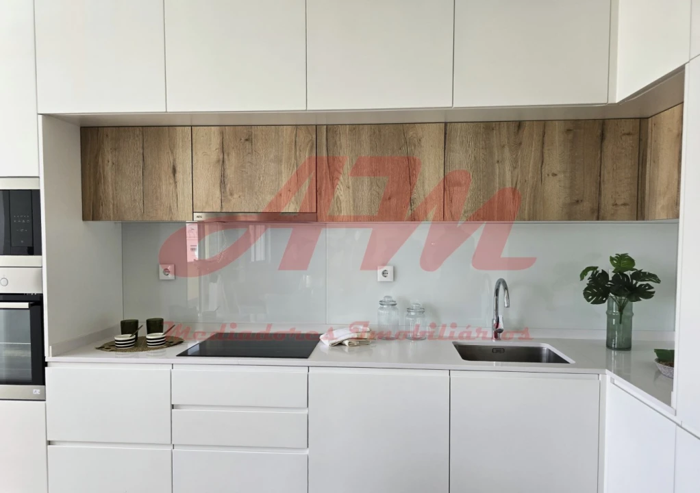 Apartamento T3 para Venda em Benfica Foto 1