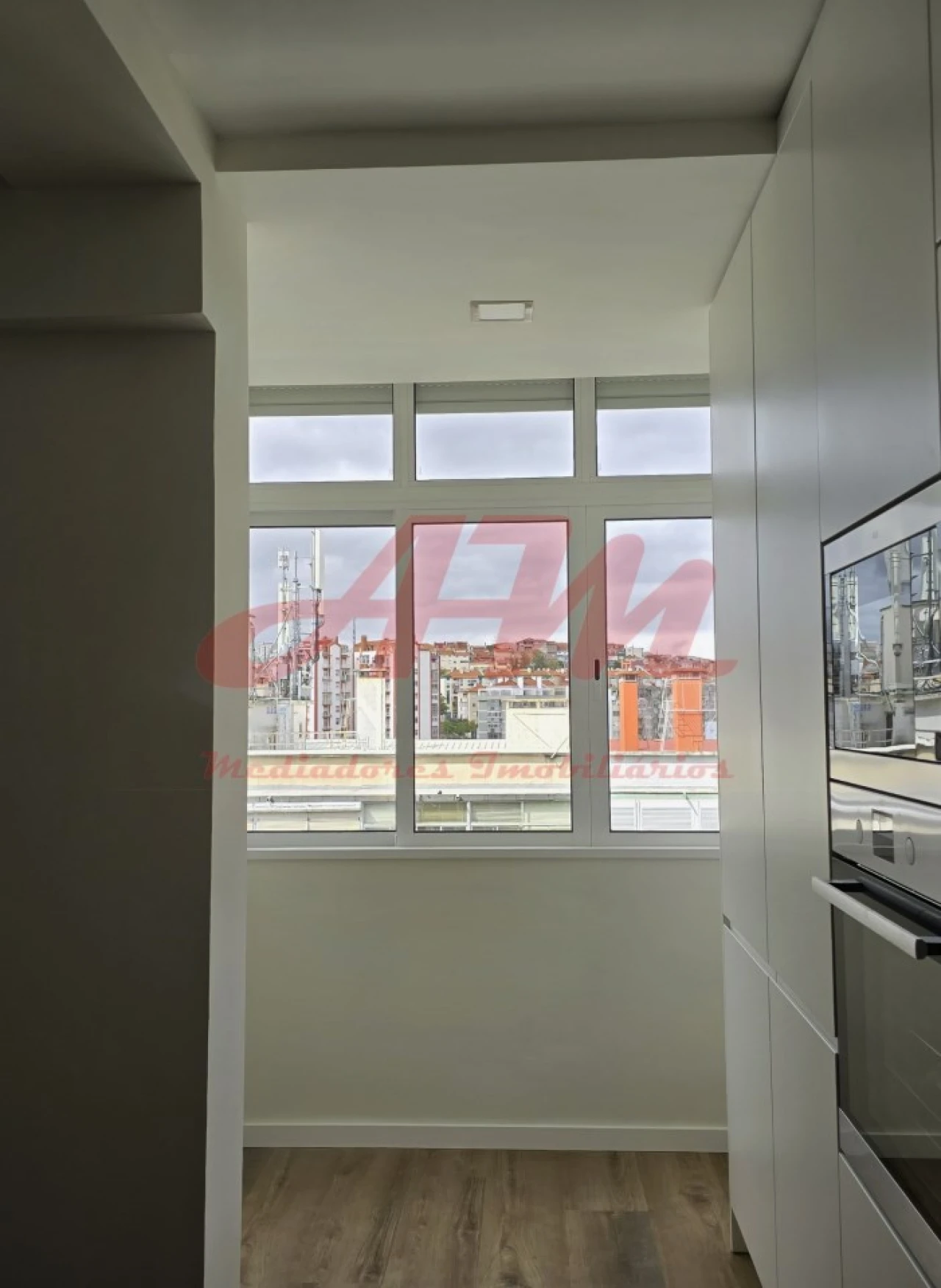 Apartamento T3 para Venda em Benfica Foto 3