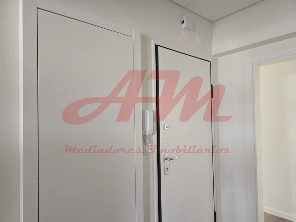 Apartamento T3 para Venda em Benfica Foto 51