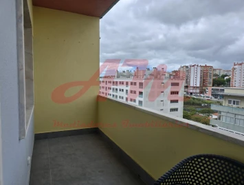 Apartamento T3 para Venda em Benfica