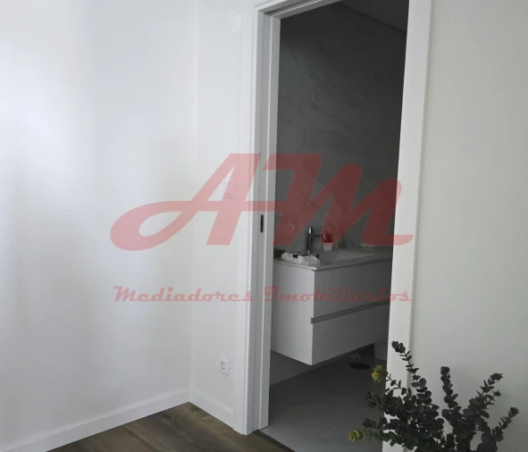 Apartamento T3 para Venda em Benfica Foto 16