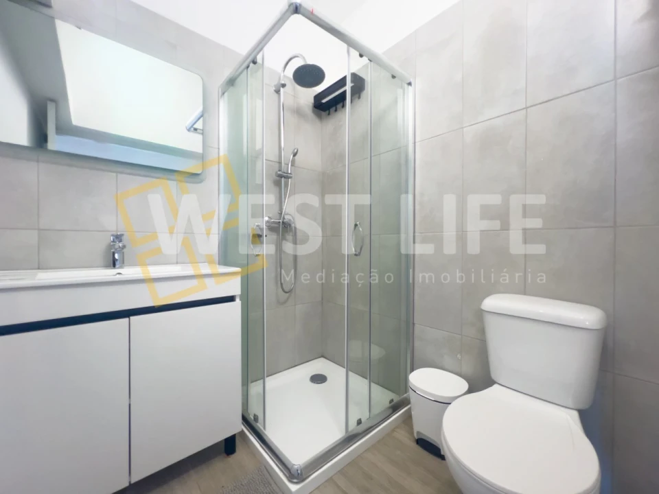 Moradia T4 para Venda em A dos Cunhados e Maceira Foto 19