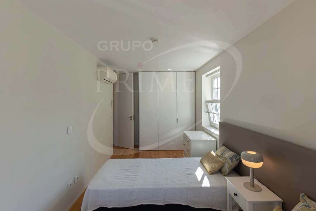 Apartamento T2 para Arrendamento em Cedofeita, Santo Ildefonso, Sé, Miragaia, São Nicolau e Vitória Foto 4