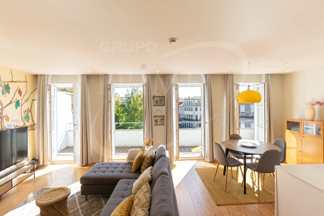 Apartamento T2 para Arrendamento em Cedofeita, Santo Ildefonso, Sé, Miragaia, São Nicolau e Vitória Foto 21