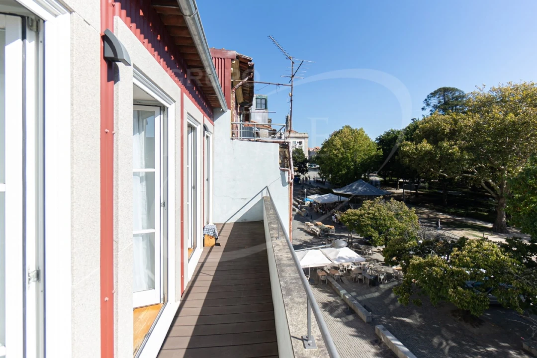 Apartamento T2 para Arrendamento em Cedofeita, Santo Ildefonso, Sé, Miragaia, São Nicolau e Vitória Foto 30