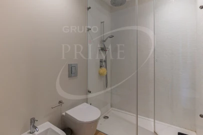 Apartamento T2 para Arrendamento em Cedofeita, Santo Ildefonso, Sé, Miragaia, São Nicolau e Vitória