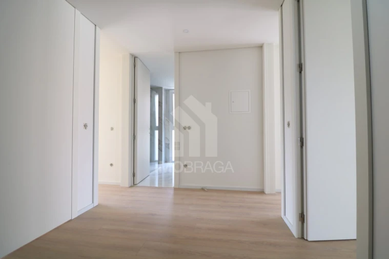 Moradia T4 para Venda em Palmeira Foto 20