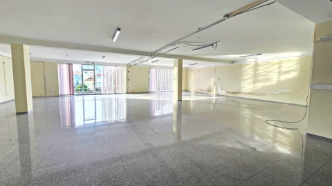 Loja para Venda em Cedofeita, Santo Ildefonso, Sé, Miragaia, São Nicolau e Vitória