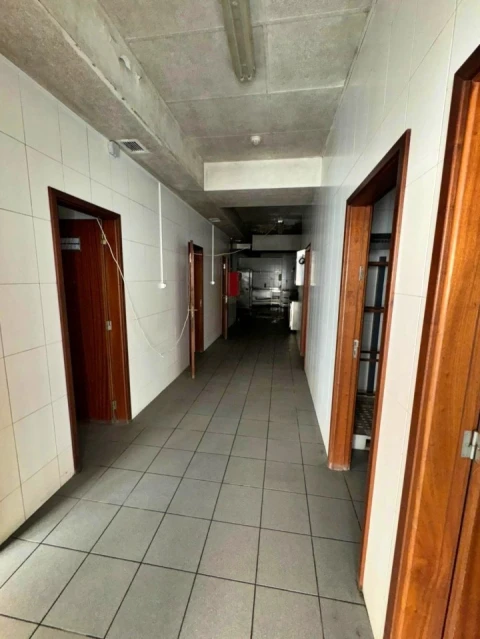 Loja para Venda em Mafamude e Vilar do Paraíso