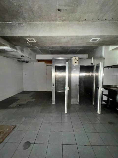 Loja para Venda em Mafamude e Vilar do Paraíso