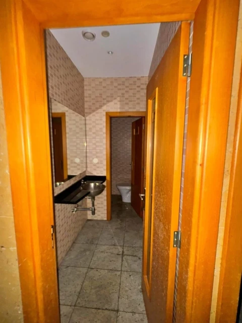 Loja para Venda em Mafamude e Vilar do Paraíso