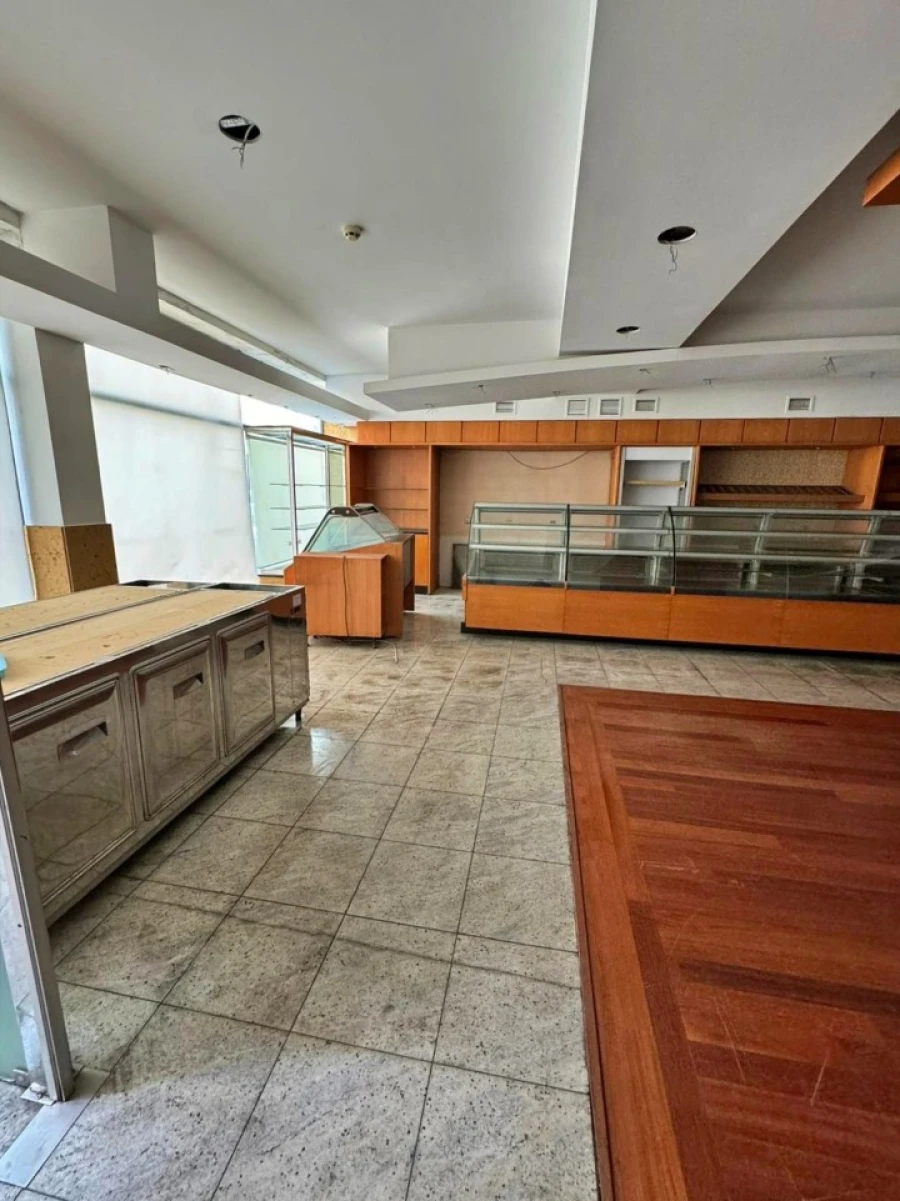 Loja para Venda em Mafamude e Vilar do Paraíso Foto 20