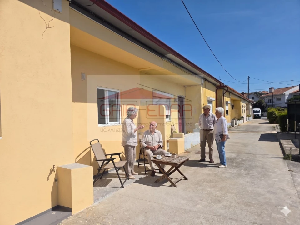 Moradia T2 para Venda em Mafamude e Vilar do Paraíso Foto 2