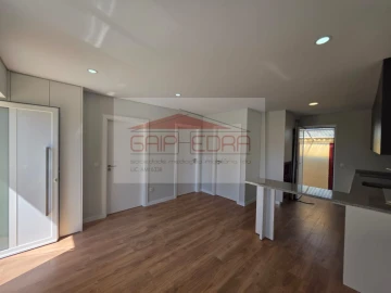 Moradia T2 para Venda em Mafamude e Vilar do Paraíso