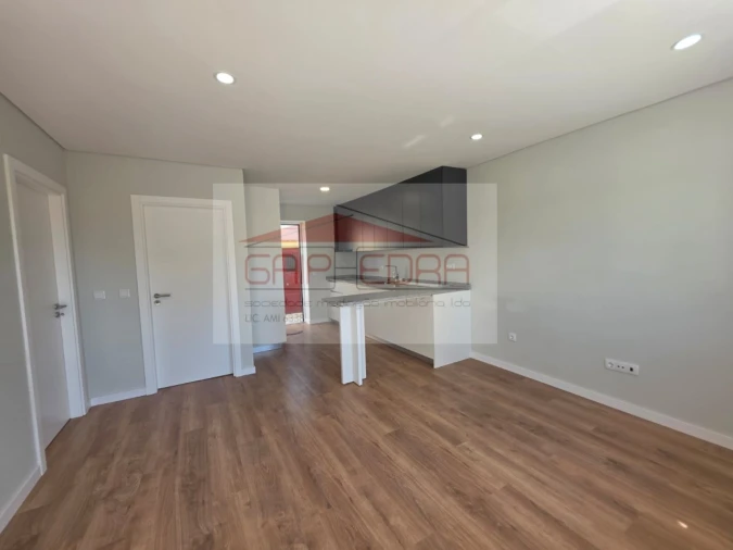 Moradia T2 para Venda em Mafamude e Vilar do Paraíso Foto 5