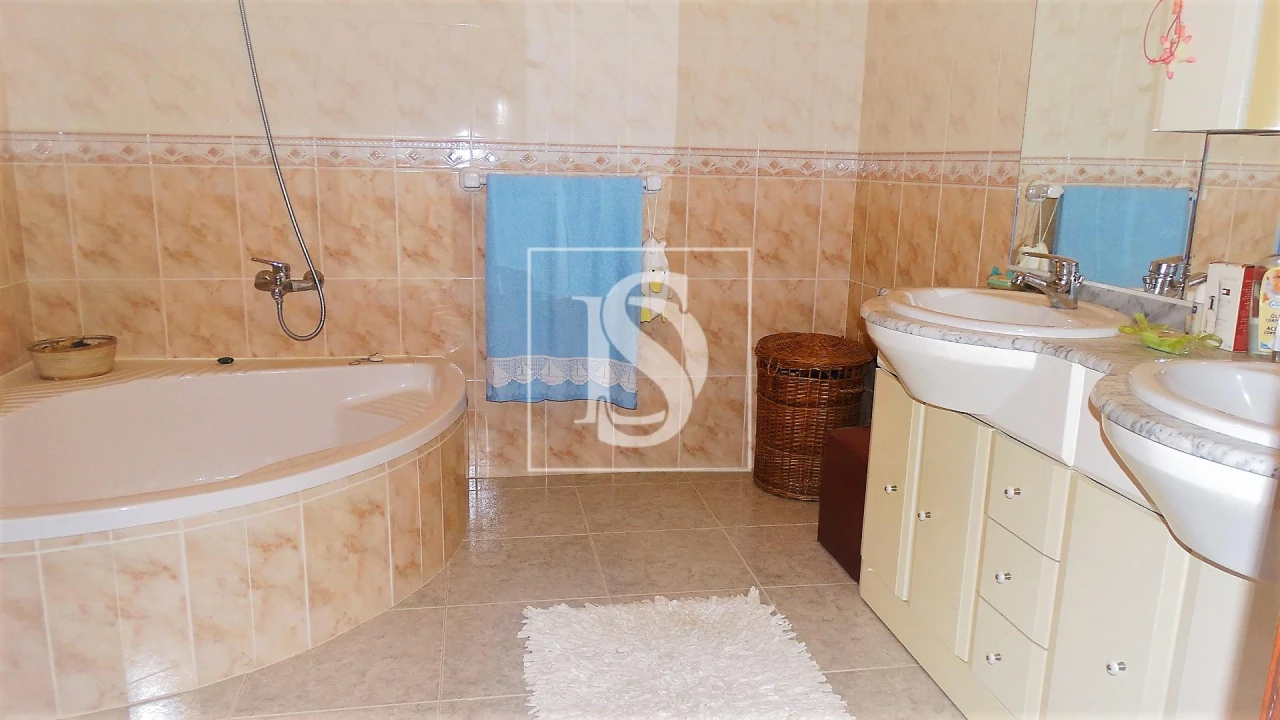 Moradia T6 para Venda em Montijo e Afonsoeiro Foto 7