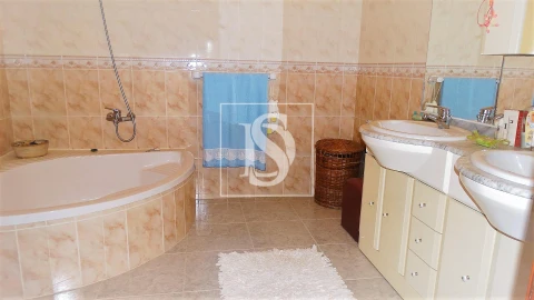 Moradia T6 para Venda em Montijo e Afonsoeiro