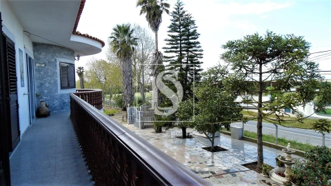 Moradia T6 para Venda em Montijo e Afonsoeiro