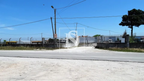 Terreno para Venda em Sarilhos Grandes