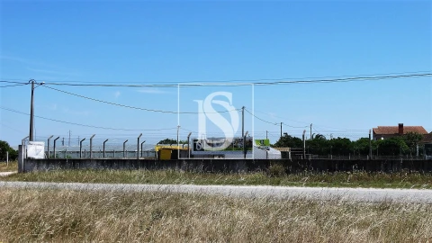 Terreno para Venda em Sarilhos Grandes