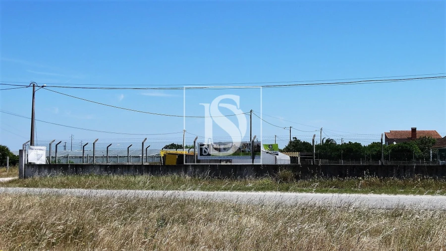 Terreno para Venda em Sarilhos Grandes Foto 4