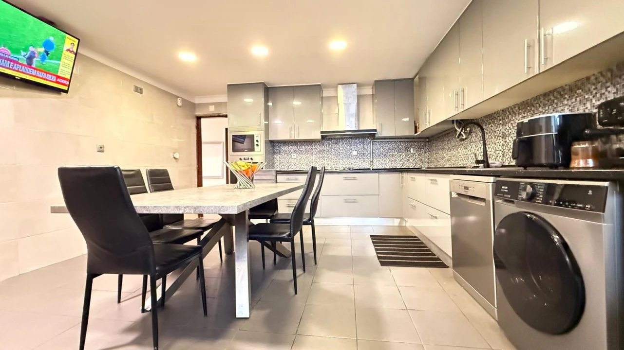 Apartamento T3 para Venda em Moita Foto 1