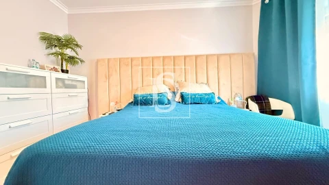 Apartamento T3 para Venda em Baixa da Banheira e Vale da Amoreira