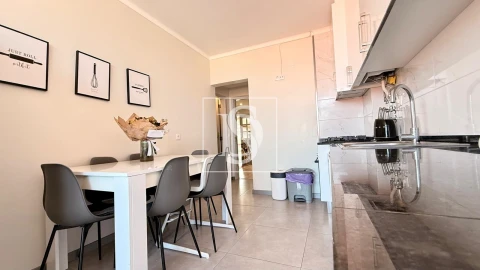 Apartamento T3 para Venda em Baixa da Banheira e Vale da Amoreira