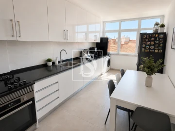 Apartamento T3 para Venda em Baixa da Banheira e Vale da Amoreira