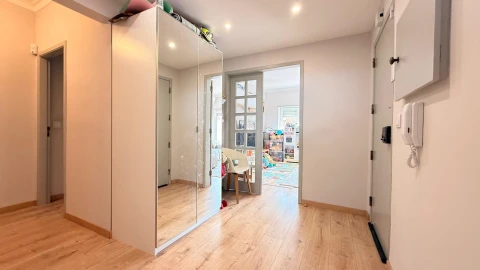 Apartamento T3 para Venda em Baixa da Banheira e Vale da Amoreira