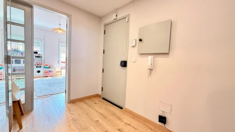 Apartamento T3 para Venda em Baixa da Banheira e Vale da Amoreira