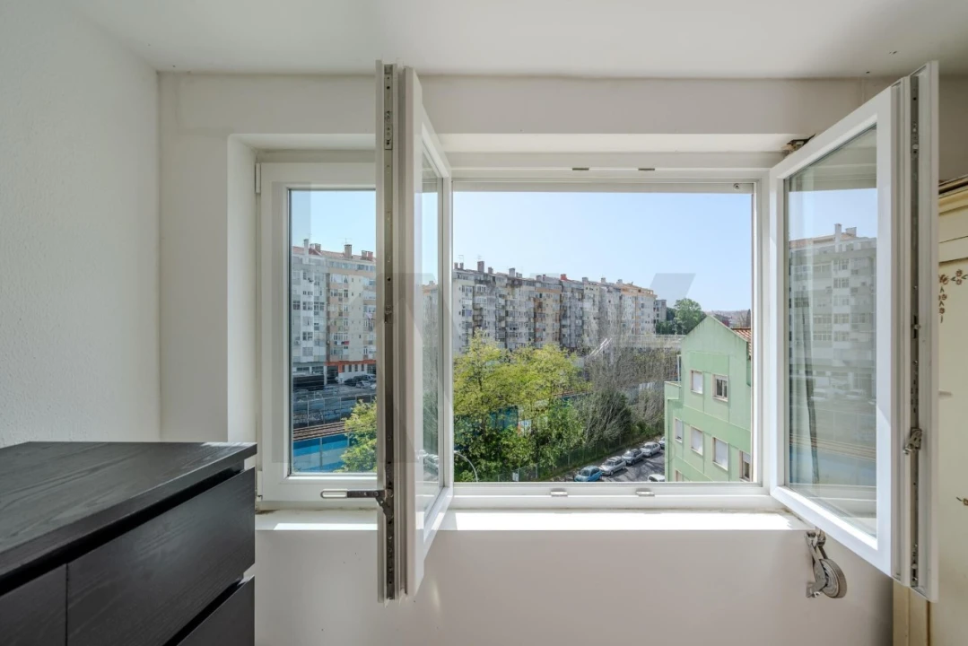 Apartamento T2 para Venda em Águas Livres Foto 18