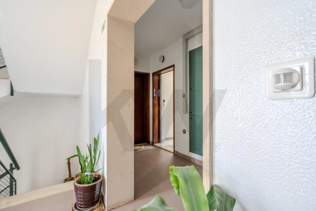 Apartamento T2 para Venda em Águas Livres Foto 27