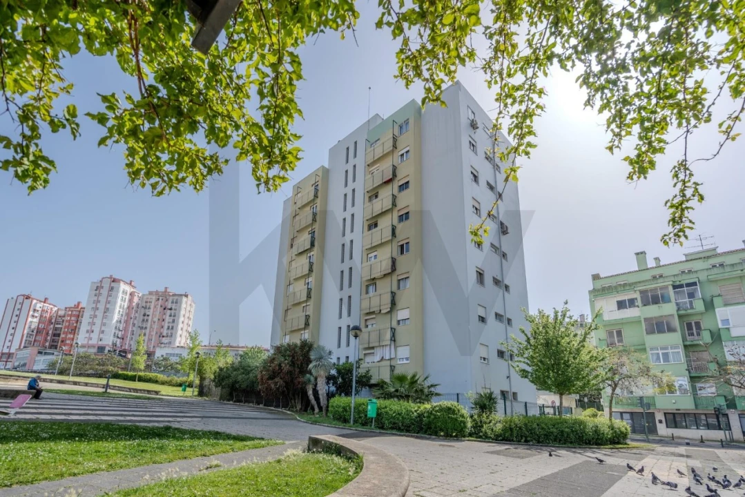 Apartamento T2 para Venda em Águas Livres Foto 34