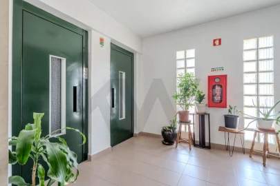 Apartamento T2 para Venda em Águas Livres