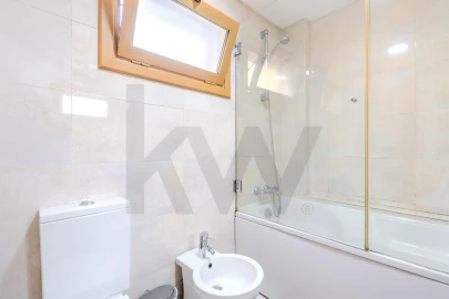 Apartamento T4 para Venda em Ramada e Caneças