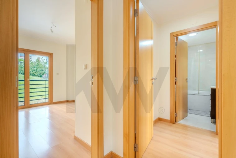 Apartamento T4 para Venda em Ramada e Caneças Foto 40